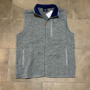 Men’s Crown & Ivy Vest. New with tags. Size M